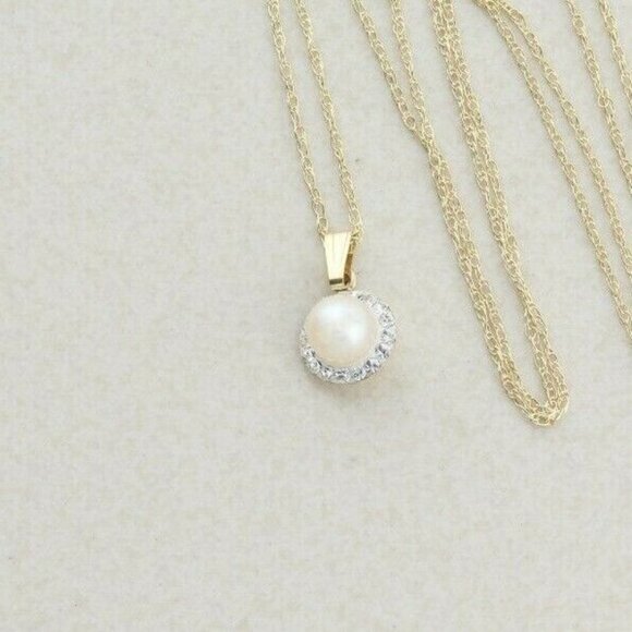 Unbranded Jewelry - 10k Yellow Gold Freshwater Pearl & Crystal Halo Necklace 18 inch chain